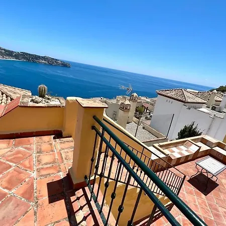 Chalet Tropical Bay Views *