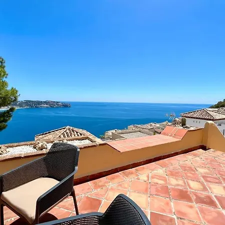 Chalet Tropical Bay Views *