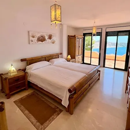 Chalet Tropical Bay Views La Herradura (Granada)